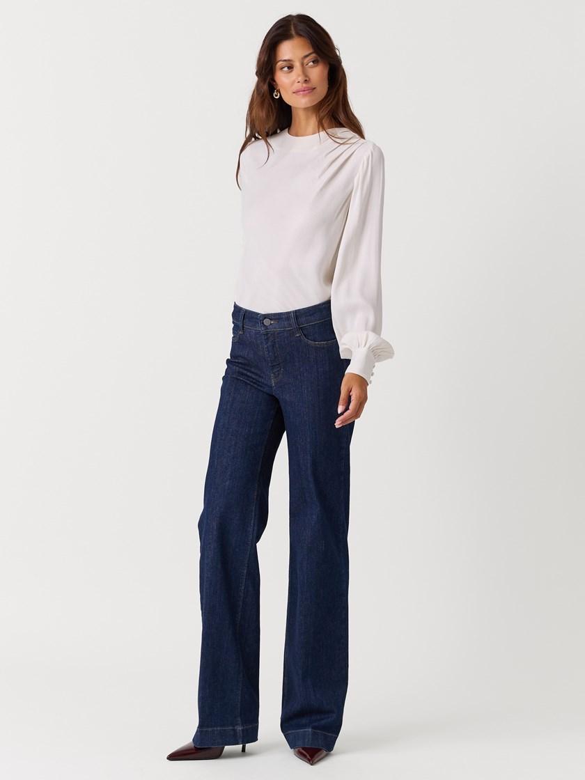 7516985 O63 7516985_O63-BLU-W26-Modell-Front_chn=vic_3808_Tilly bluse O63.jpg_Front