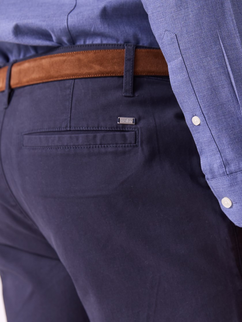 7517012 C27 7517012_C27-VESB-A26-Modell-Front_chn=vic_993_Lloyd chinos C27.jpg_Front||Front