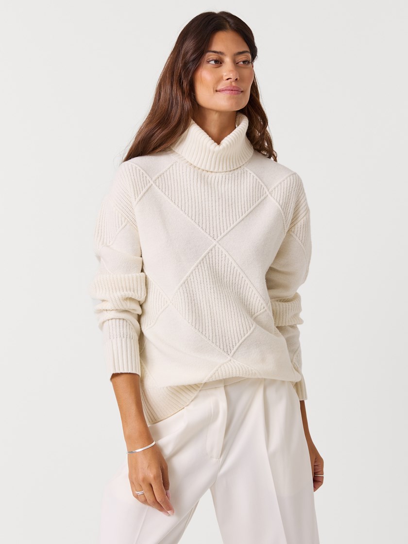 7517038 O72 7517038_O72-MELL-W26-Modell-Front_chn=vic_1491.jpg_Front||Front