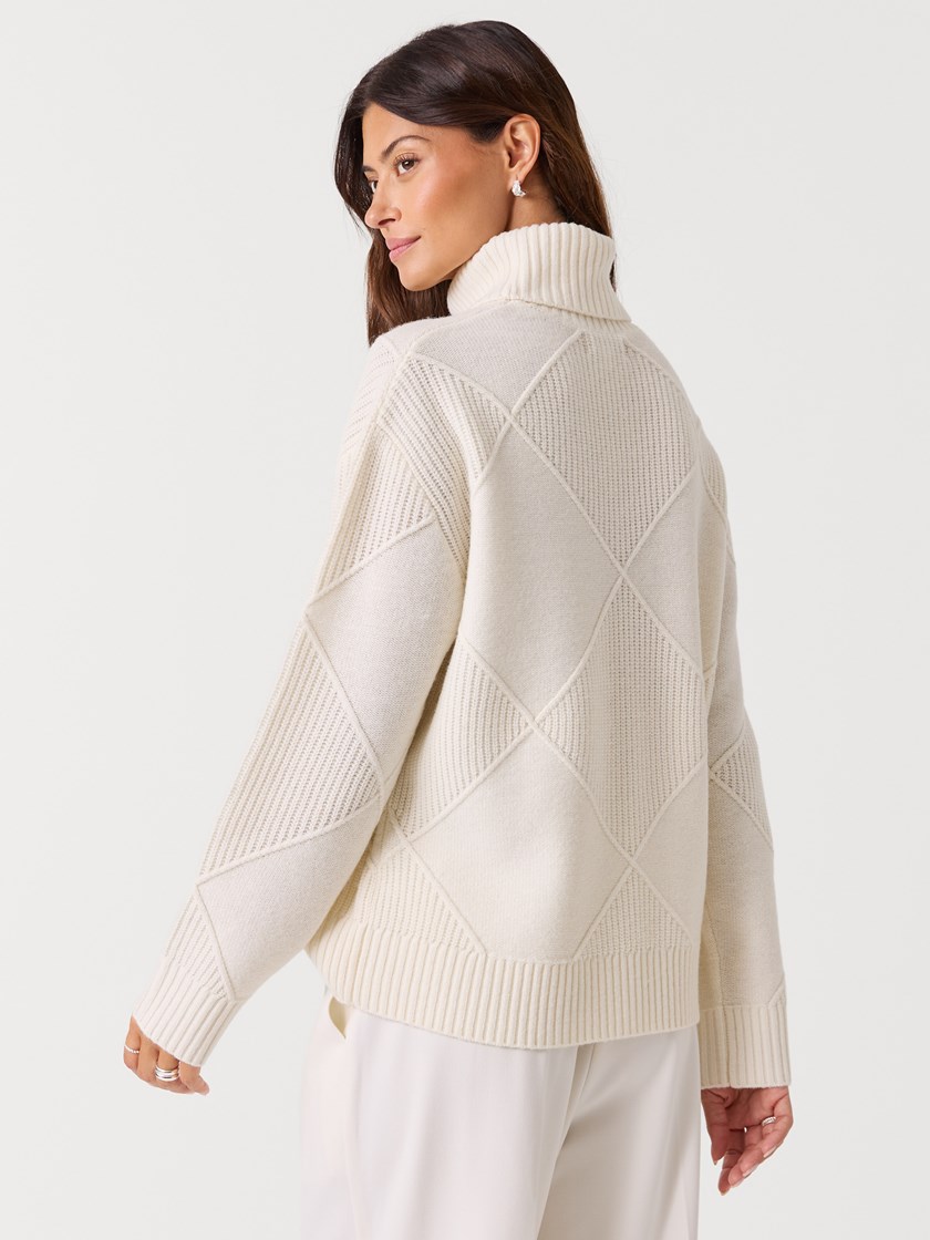 7517038 O72 7517038_O72-MELL-W26-Modell-Front_chn=vic_8129.jpg_Front||Front