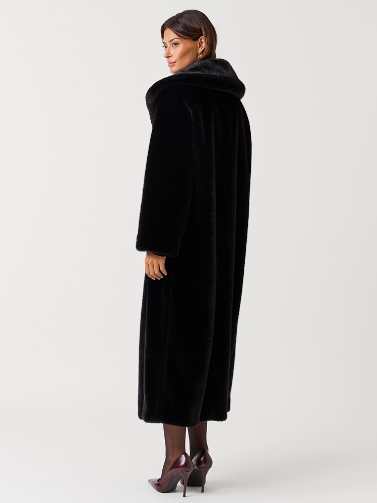 Aubrey kåpe 7517095_ID2-BLU-W26-Modell-Front_chn=vic_4072.jpg_Front
