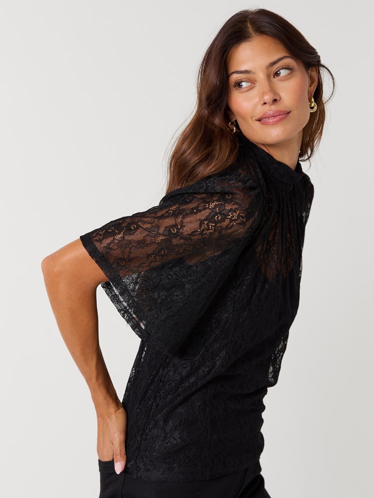 Madison bluse 7517172_ID2-BLU-W26-Modell-Front_chn=vic_4608.jpg_Front||Front