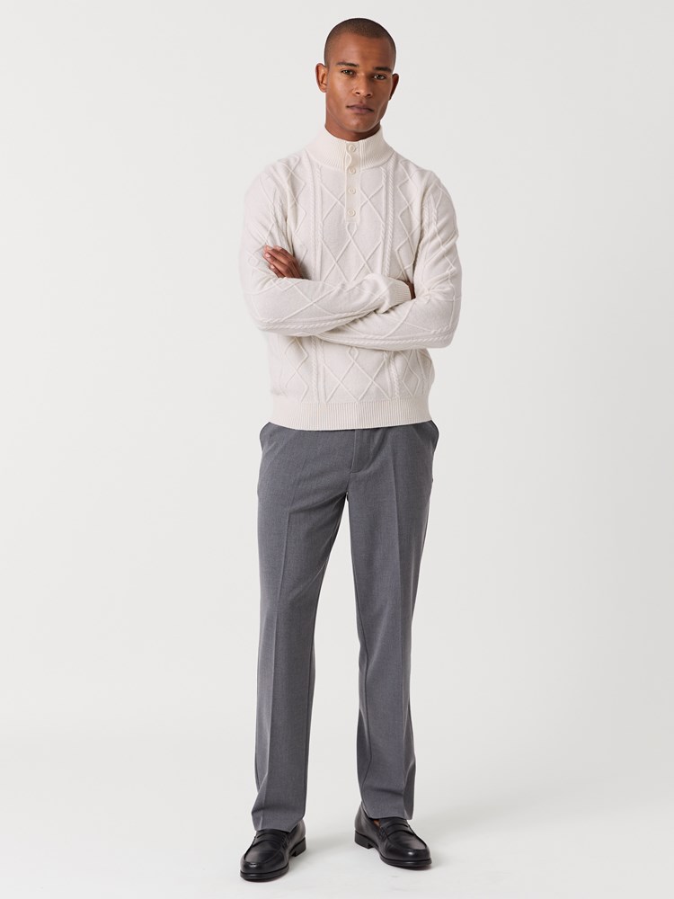 Braid genser med knapper 7517183_OAD-VESB-W26-Modell-Front_chn=vic_6478_Braid genser med knapper OAD.jpg_Front