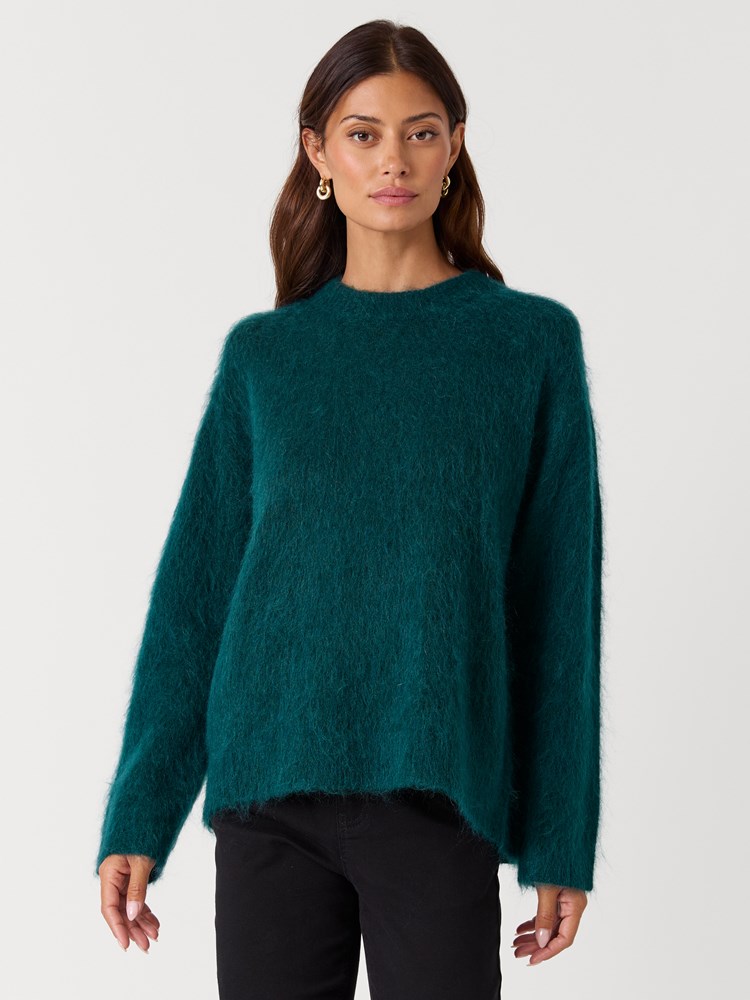 Jolie genser 7517188_GPK-BLU-W26-Modell-Front_chn=vic_6272_Jolie genser GPK.jpg_Front