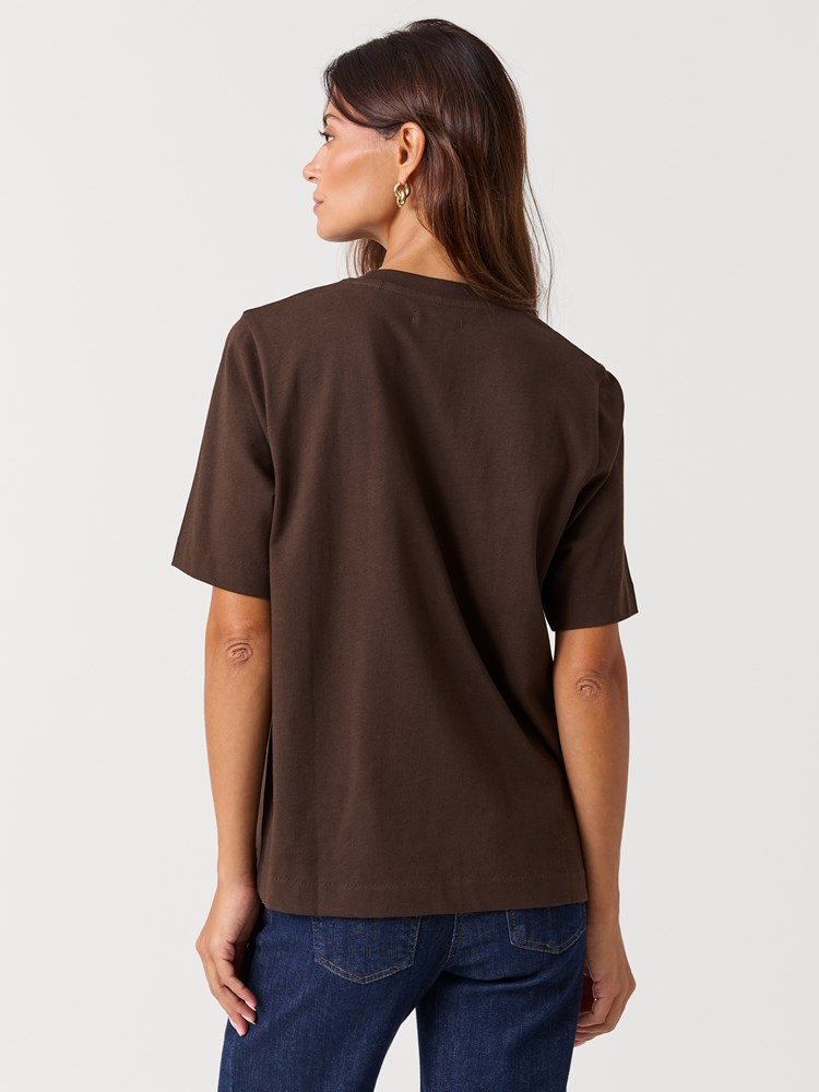 Annie t-skjorte 7517467_AM4-BLU-S27-Modell-Front_chn=vic_1219_Annie t-skjorte AM4.jpg_Front