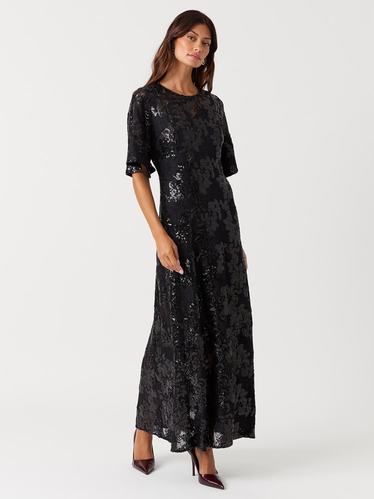Madison kjole 7517717_ID2-BLU-W26-Modell-Front_chn=vic_2897.jpg_Front