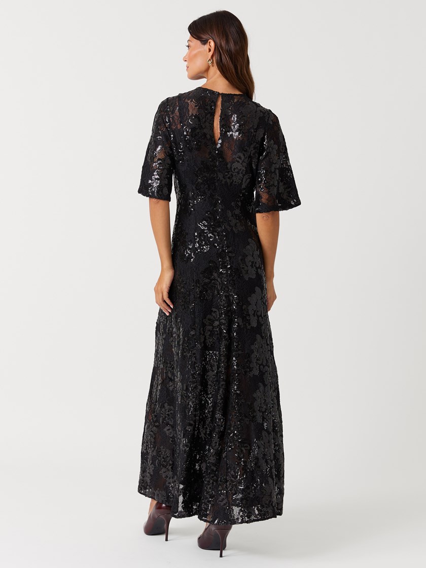 7517717 ID2 7517717_ID2-BLU-W26-Modell-Front_chn=vic_3731_Madison kjole ID2 7517717.jpg_Front||Front