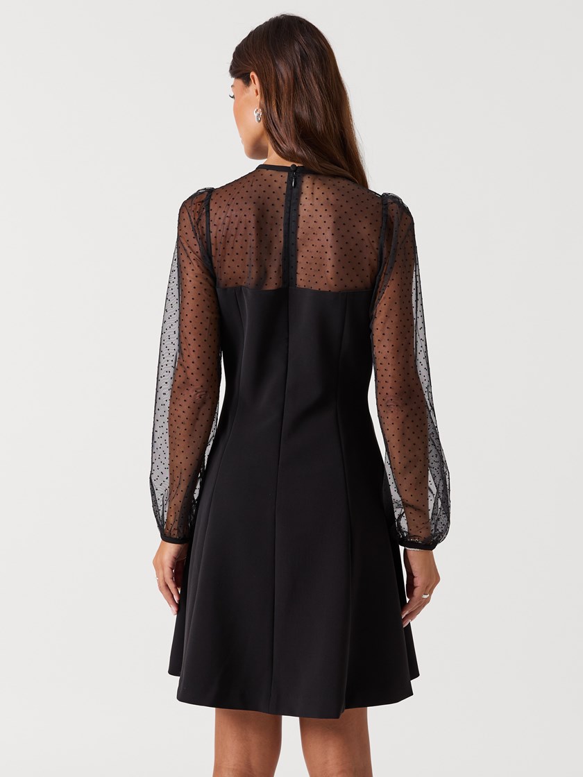 7517736 ID2 7517736_ID2-MELL-W26-Modell-Front_chn=vic_247.jpg_Front||Front