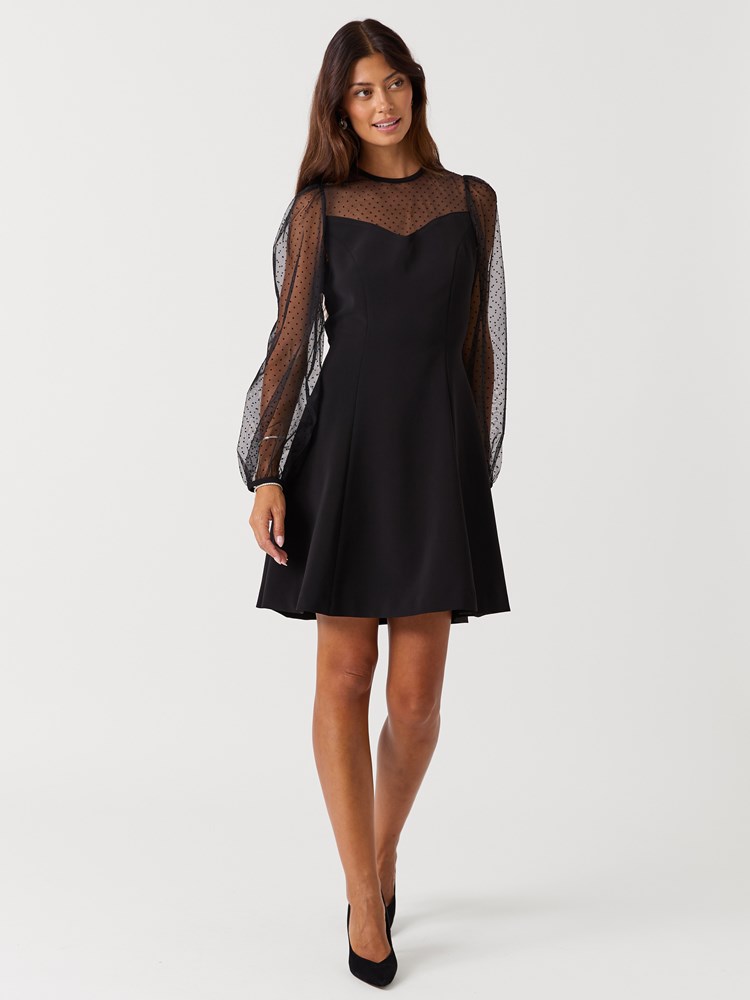 Tilla kjole 7517736_ID2-MELL-W26-Modell-Front_chn=vic_4377.jpg_Front