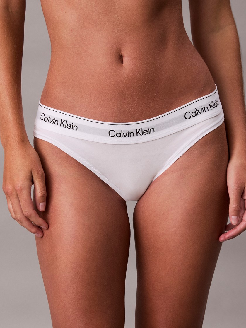 7253418 O68 Calvin-Klein_009999_100_LV00QF8520100_3_Bikini O68_Bikini truse O68.jpg_