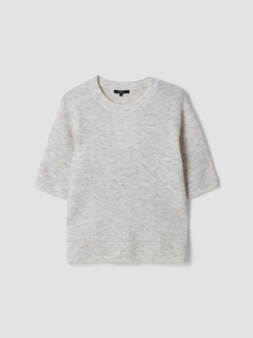 7512745 AO9 Chloe Genser 1.jpg_