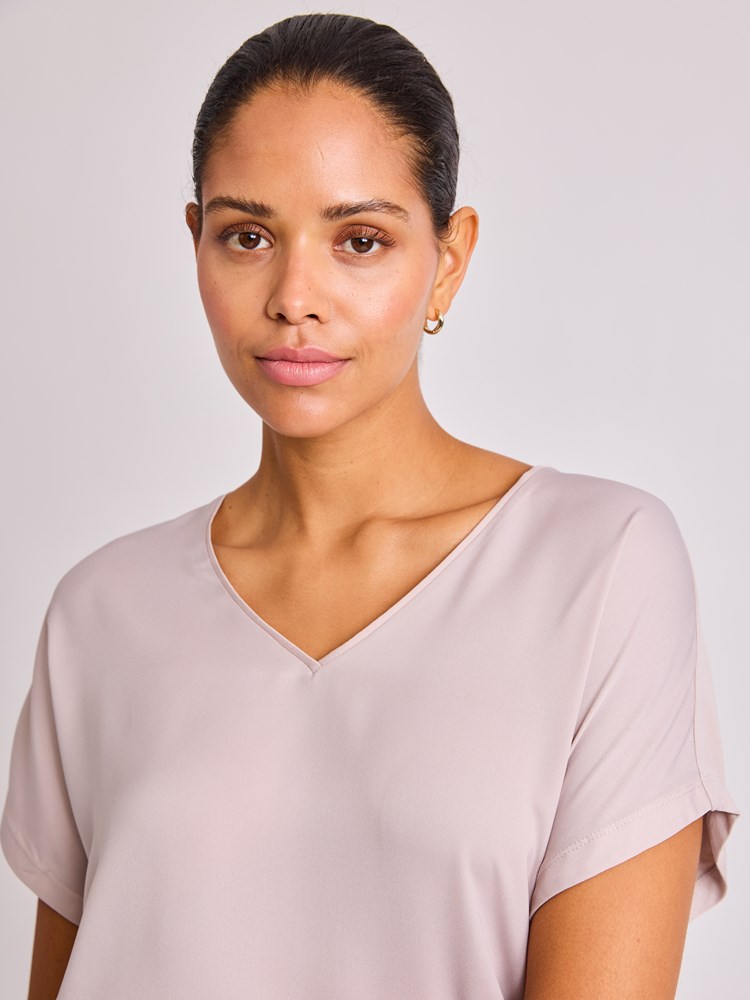 Ivy Tee Shirt ivy tee beige riccovero 36.jpg_
