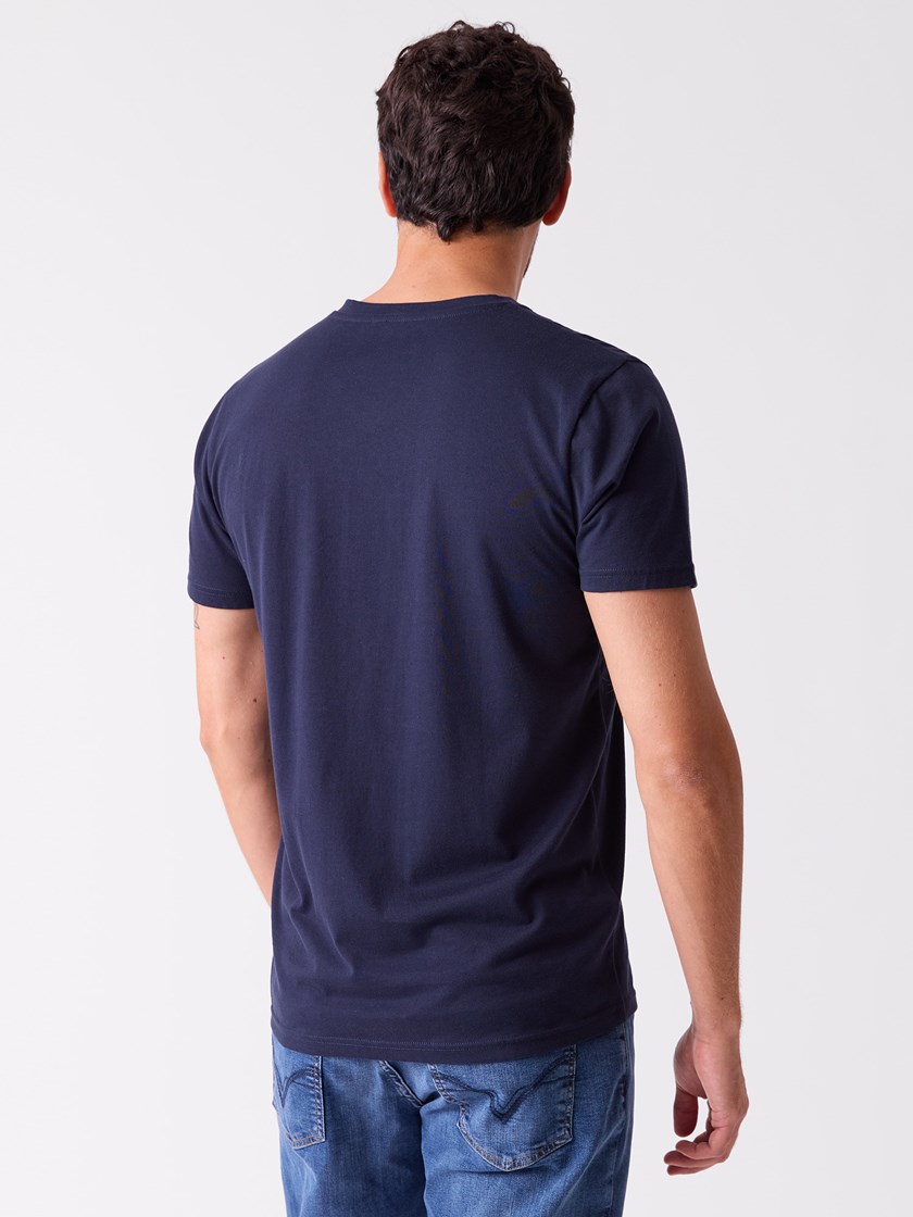 7507600 EM6 ryan v hals marine 16_EM6_Ryan v-hals t-skjorte EM6.jpg_