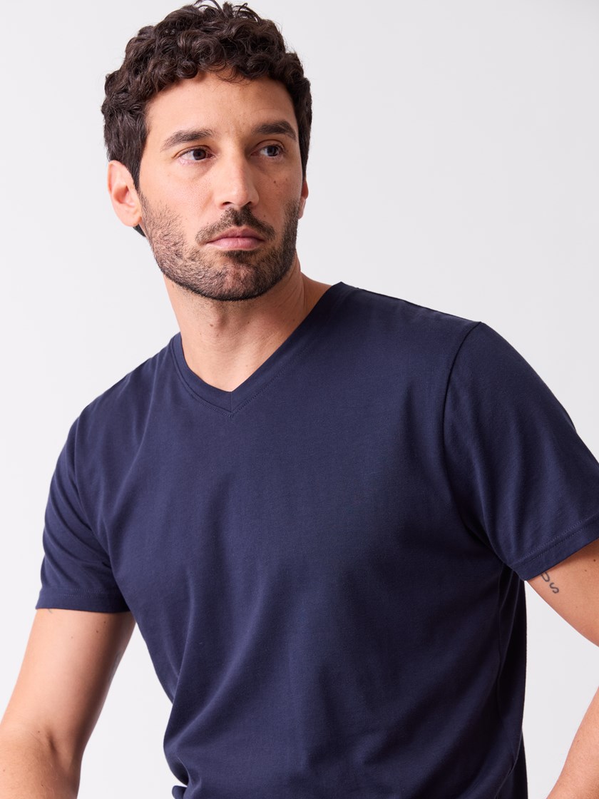 7507600 EM6 ryan v hals marine 19_EM6_Ryan v-hals t-skjorte EM6.jpg_