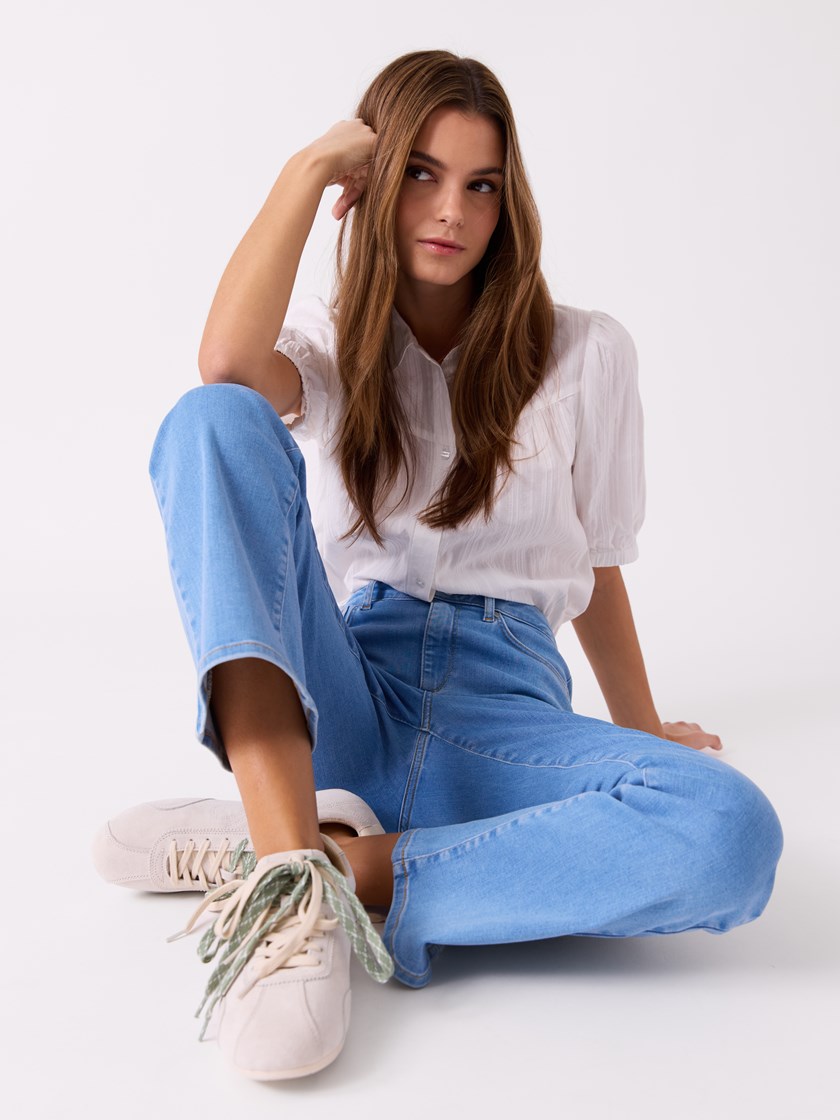 7253618 O56 sabine cropped flare 27.jpg_