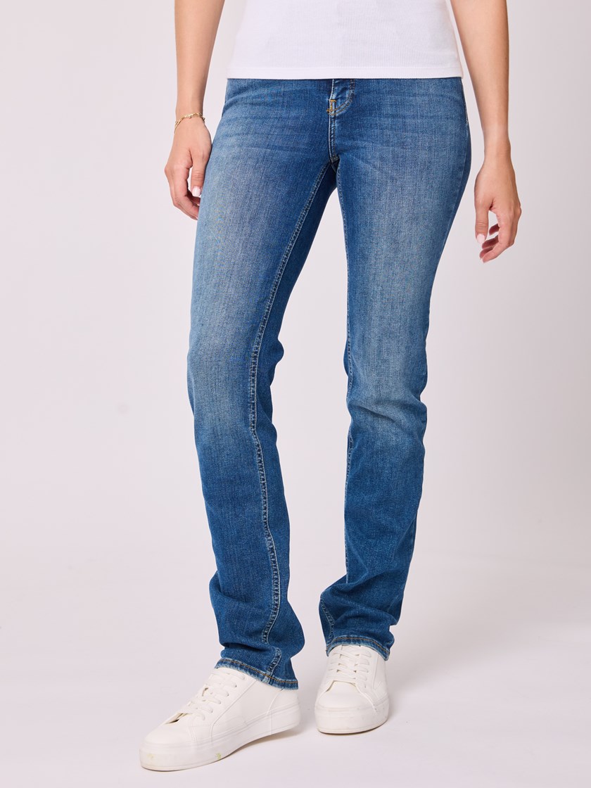 7503876 DAA spirea straight jeans mellom 19.jpg_